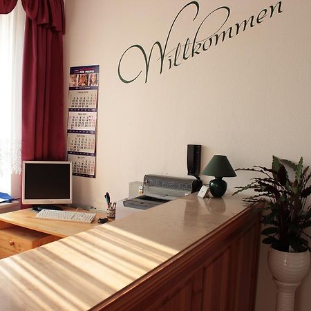 Hotel Stadt Pausa Bagian luar foto